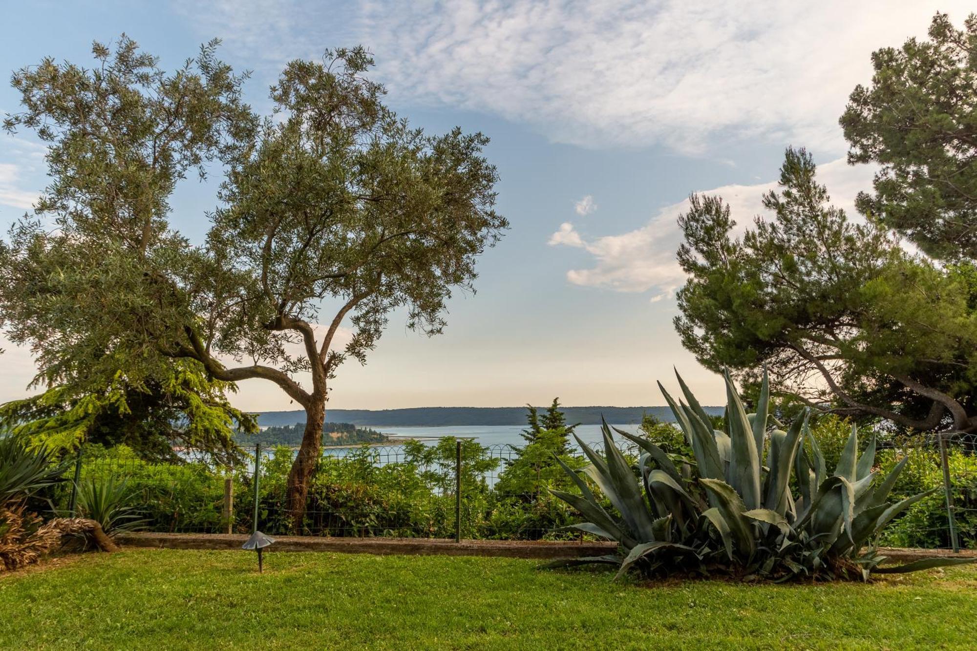 Villa Bellavista I Portoroz Exterior photo